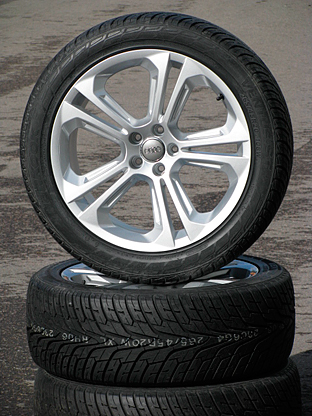 Фото летних колес в сборе R20 для Audi Q5